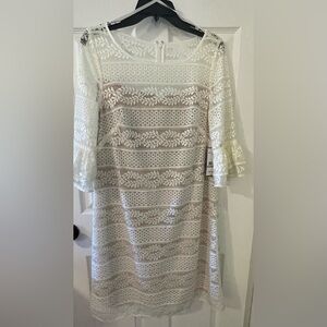 Jessica Howard Cream and Tan Lace Dress
